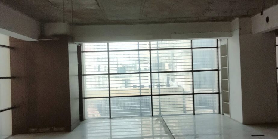 Fully commercial open space for rent Gulshan Avenue 6200 SQ feet